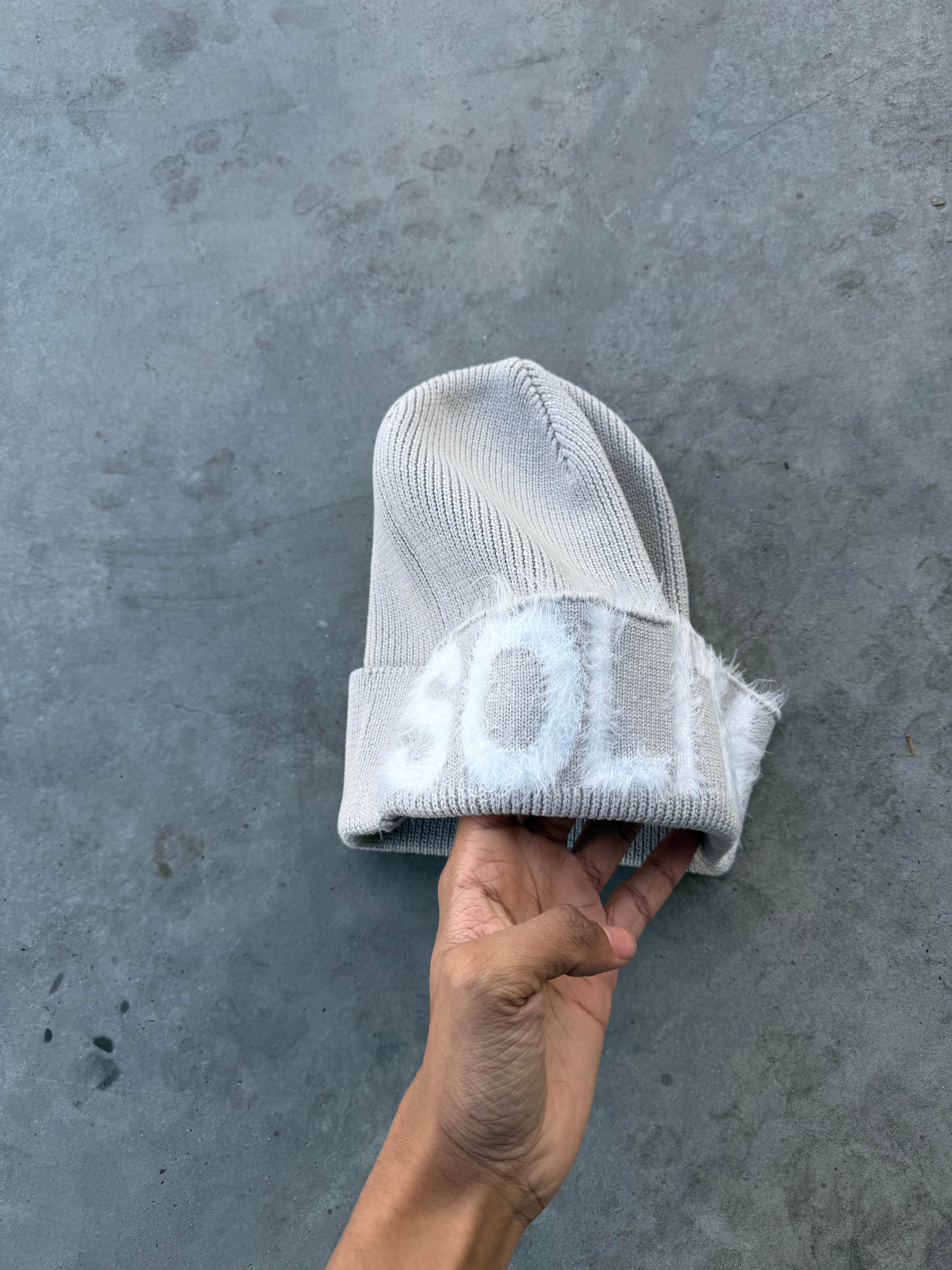Beanie SOLITARY GRAY